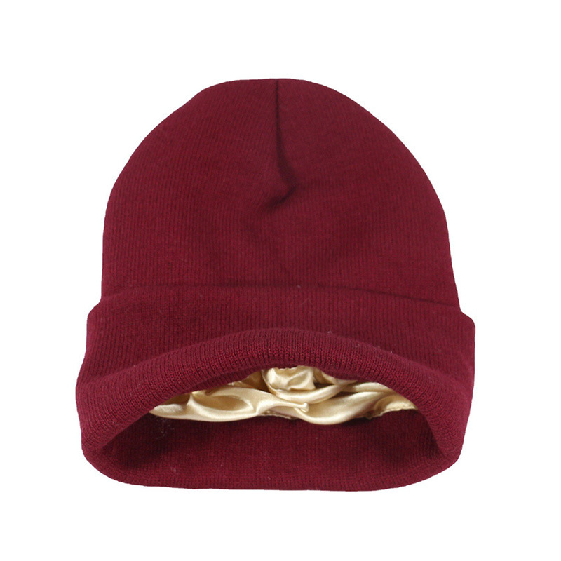 قبعة شتوية منسوجة مبطنة بالسات - مراجعة Beanie Cuffed Knit وسعره